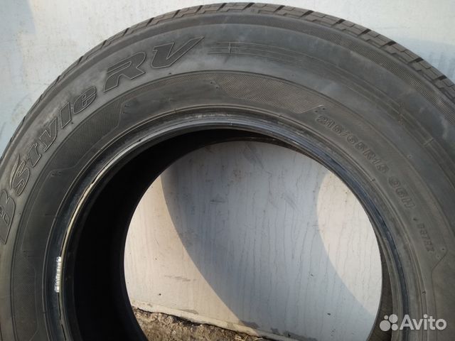 Bridgestone вstyle RV R15 215 65 одиночкa