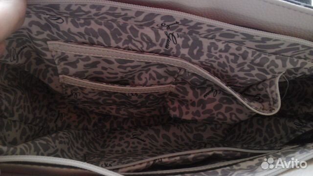 Кожаная сумка фирмы guess c пыльником оригинал