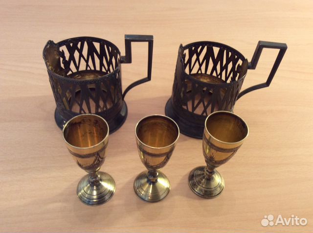 Подстаканники и рюмки Подстаканники и рюмки