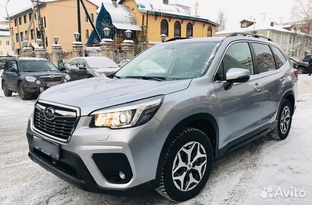 Аренда автомобиля с водителем