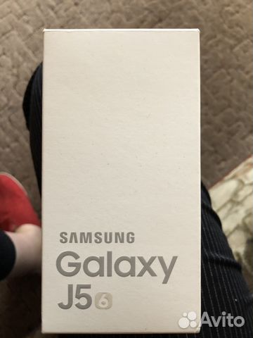 Телефон смартфон SAMSUNG galaxy j5 новый