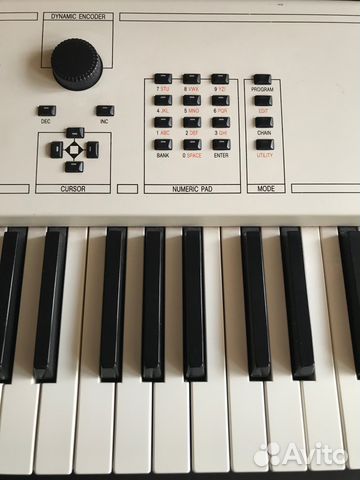 Миди-клавиатура/цифровое пианино Oberheim MC2000