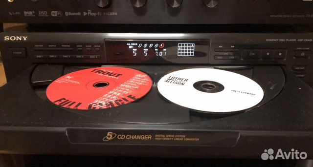 CD проигрыватель на 5 дисков Sony CDP CE-405