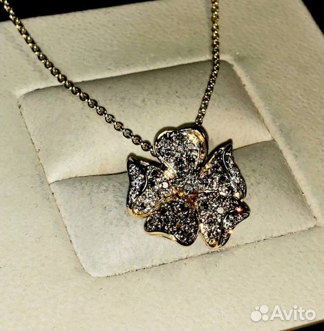 Кулон золотой с цепью и бриллиантами