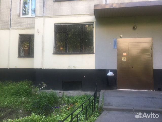 1-к квартира, 32 м², 1/9 эт.
