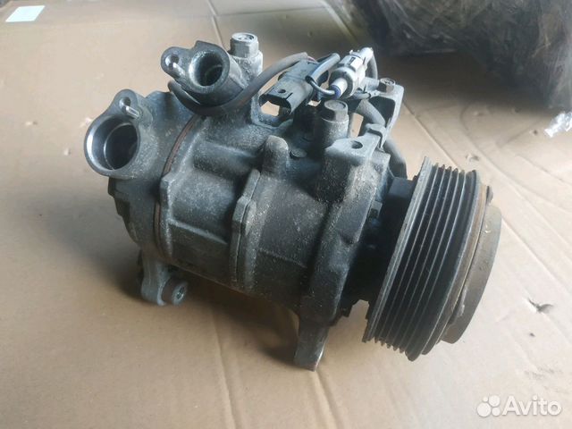 Компрессор кондиционера Bmw F20 F30 2.0 дизель Компрессор кондиционера Bmw F20 F30 2.0 дизель