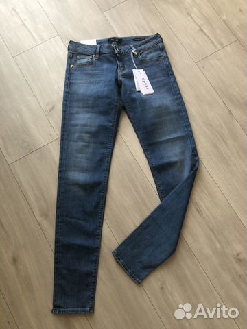 Новые джинсы guess. 25 размер