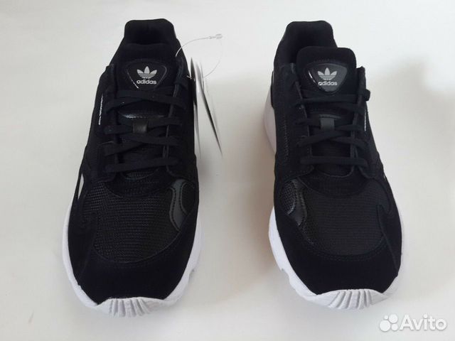 Adidas Falcon