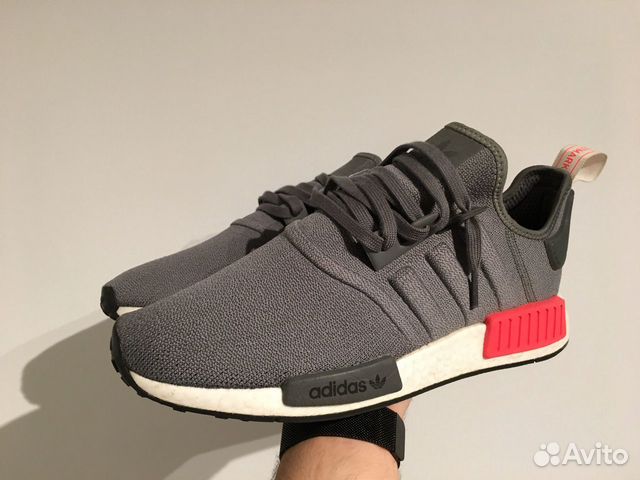 nmd r1 grey red