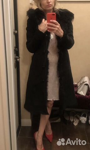 Дубленка, очень тёплая. Размер S