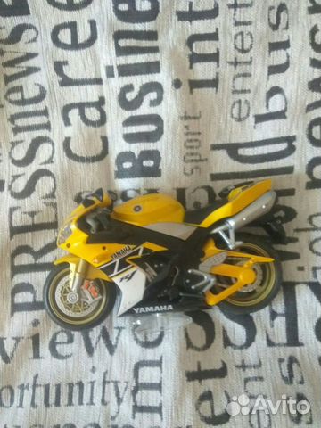 Сборная модель мотоцикла Yamaha Сборная модель мотоцикла Yamaha