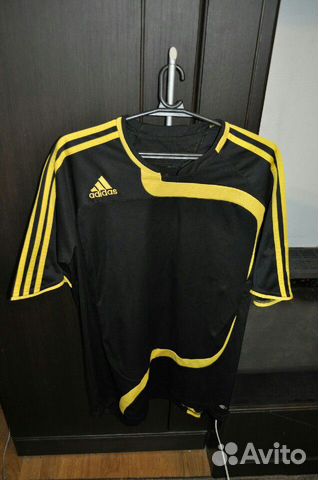 Футбольная тренировочная форма Adidas Футбольная тренировочная форма Adidas