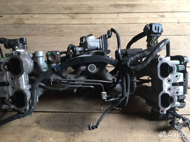 Впускной коллектор в сборе Subaru ej203