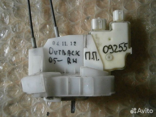 Замок двери передней правой Subaru Legacy Outback