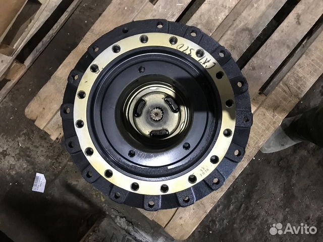 Редуктор хода на hitachi ZX200-3