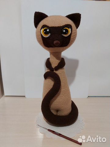 Игрушка Кот рост 33 см, вязаный крючком