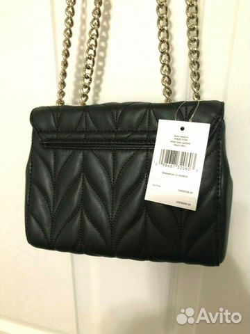 Черная стеганая сумка кроссбоди Kate Spade Черная стеганая сумка кроссбоди Kate Spade