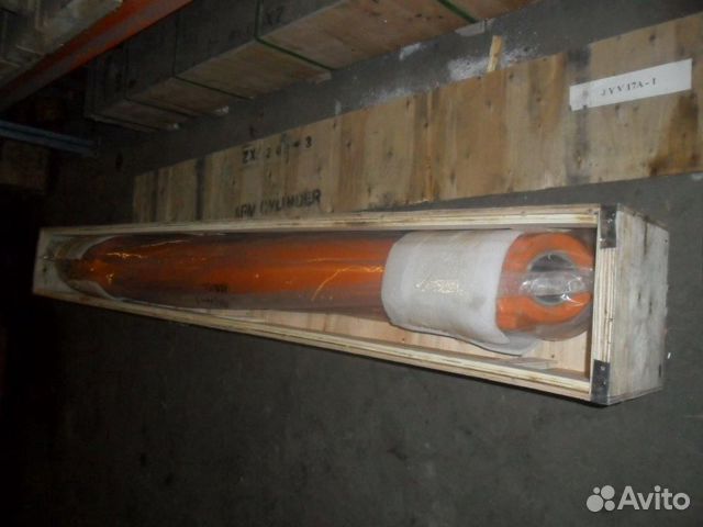 Гидроцилиндр рукояти Hitachi ZX200-3
