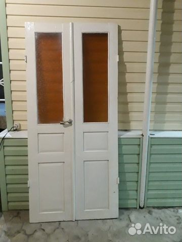 Продам двухстворчатые двери