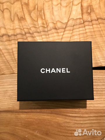 Цепочка с кулоном Chanel оригинал, есть чек Цепочка с кулоном Chanel оригинал, есть чек
