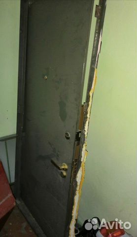 Дверь железная