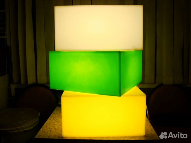 Светящийся куб