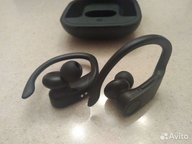 Спортивные bluetooth наушники Powerbeats PRO.Новые Спортивные bluetooth наушники Powerbeats PRO.Новые