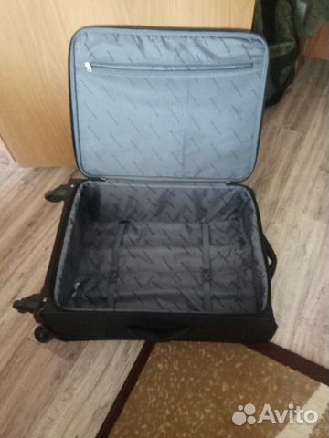 Чемодан на колесах Чемодан на колесах
