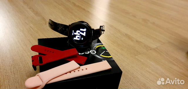 Часы SAMSUNG Gear Sport Часы SAMSUNG Gear Sport