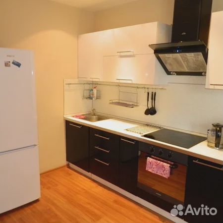 1-к квартира, 42 м², 7/18 эт. 1-к квартира, 42 м², 7/18 эт.