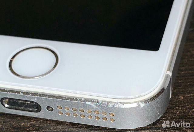 Телефон iPhone 5s