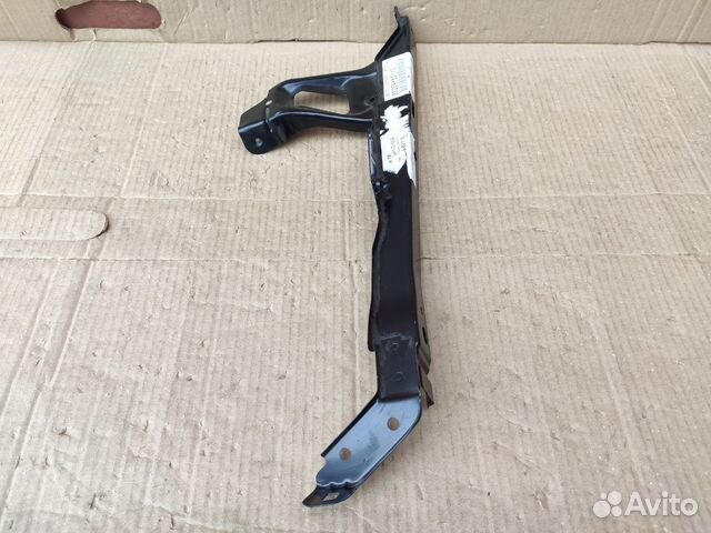 Кронштейн Toyota Land Cruiser 200 кузовной новый Кронштейн Toyota Land Cruiser 200 кузовной новый