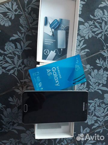 Телефон SAMSUNG Galaxy A5 Телефон SAMSUNG Galaxy A5