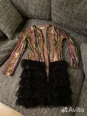 Вечернее Платье в пайетках и перьями gucci Вечернее Платье в пайетках и перьями gucci