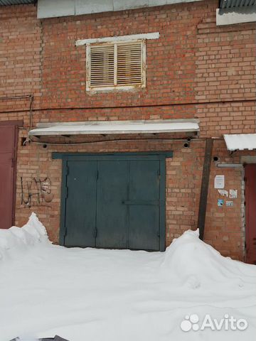 Гараж, > 30 м²