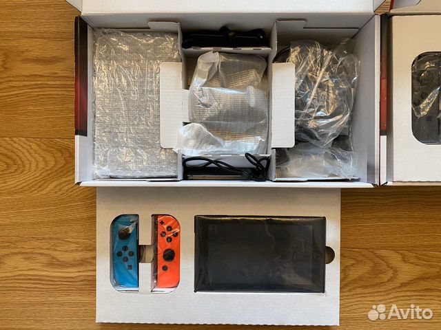 Nintendo Switch 32GB Neon Red Blue Nintendo Switch 32GB Neon Red Blue