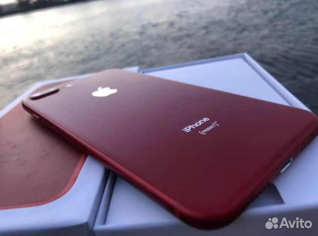iPhone 8 Plus 64гб Red LTE