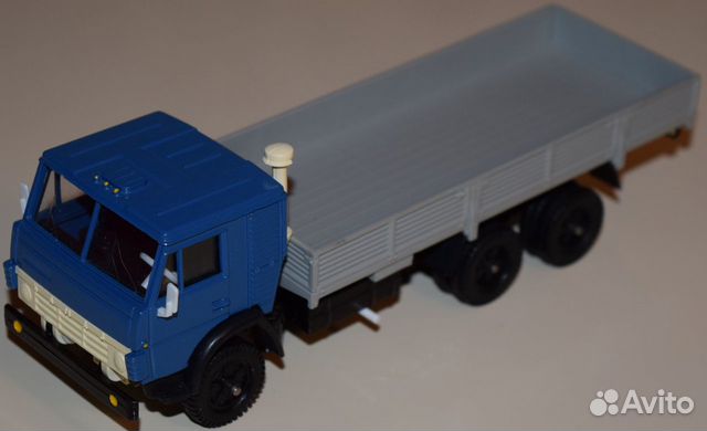 Масштабная модель авт-ля Камаз в масштабе 1/43