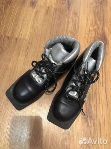 Лыжные ботинки Лыжные ботинки