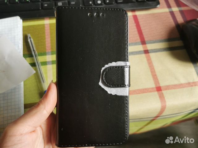 Чехол на телефон