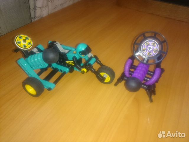 Lego 8233 Blue Thunder vs. the Stinger+Доп.Детали Lego 8233 Blue Thunder vs. the Stinger+Доп.Детали