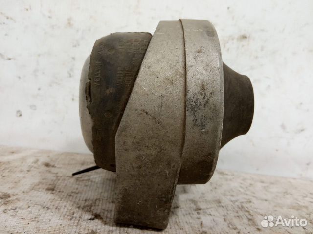Подушка двигателя Ford Mondeo 3 B5Y 2003-2007 Подушка двигателя Ford Mondeo 3 B5Y 2003-2007