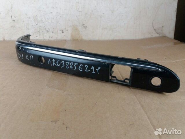 Молдинг переднего бампера передний левый Mercedes