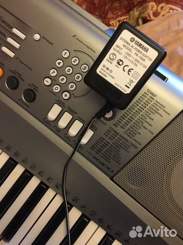 Синтезатор Yamaha PSR-R300