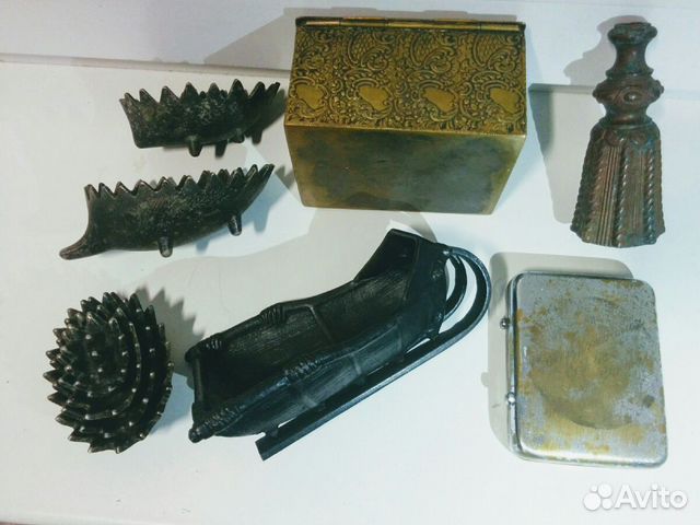 Касли пепельница сани,шкатулка,портсигар,6 ежей Касли пепельница сани,шкатулка,портсигар,6 ежей