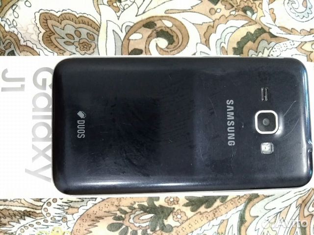 Телефон Samsung j1 Телефон Samsung j1