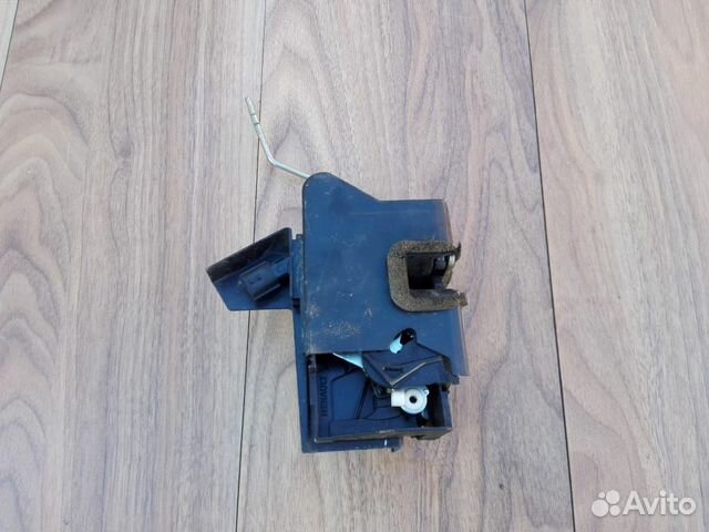 Замок двери передней правой Renault Logan 2