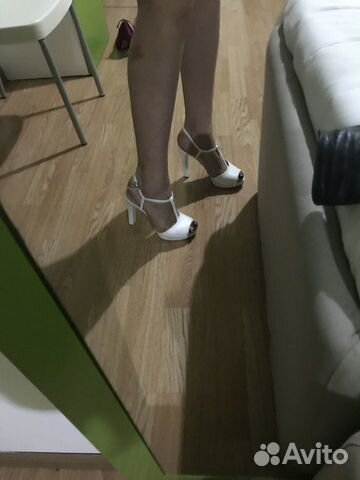 Босоножки белого цвета Босоножки белого цвета