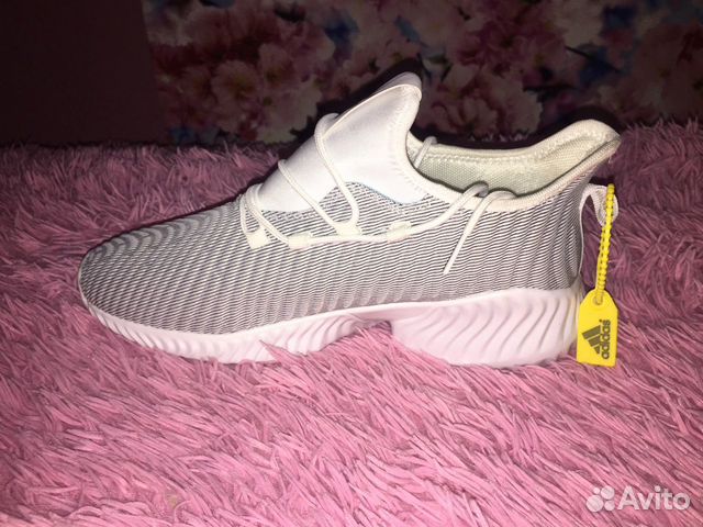 Кроссовки adidas