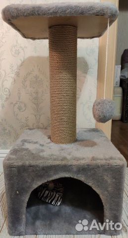 Когтеточка с домиком для кошки